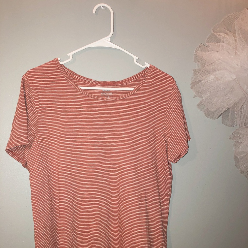 Old Navy mauve striped tee!
